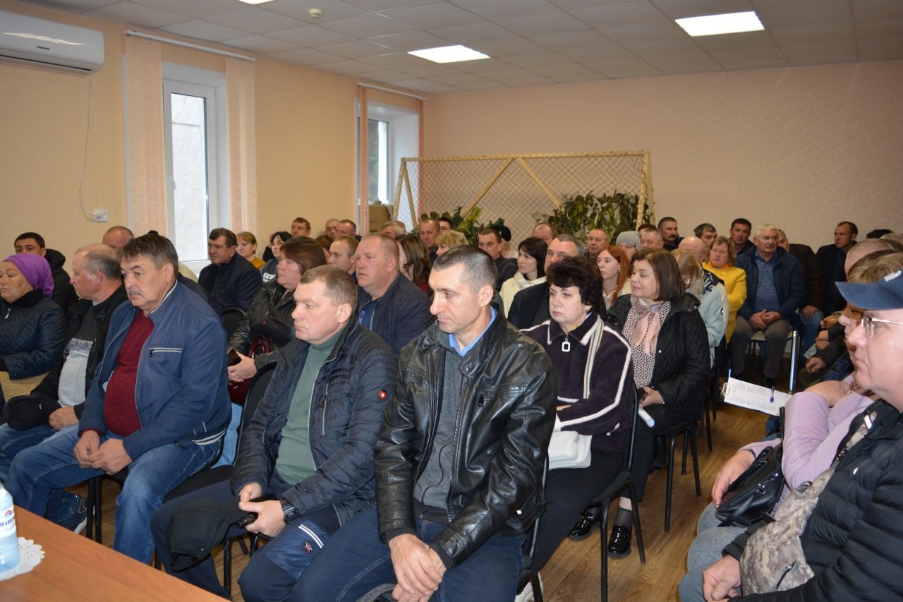 СВОих не бросаем! Поддержка воинов, защищающих нашу Родину в ходе специальной военной операции, - одна из важнейших задач на сегодня. Жители нашего округа объединились, чтобы помогать бойцам. Помощь оказывается по разным направлениям..