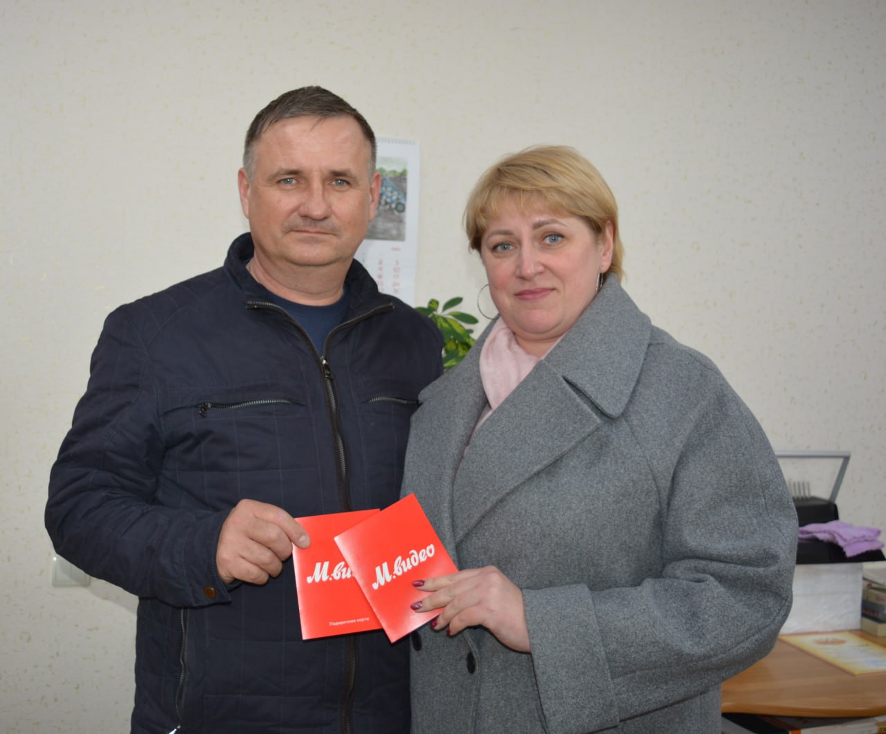 Друзья! В дни голосования многие из вас участвовали в региональной краеведческой викторине ,,Тамбовщина-мой выбор&quot;. Среди тех, кто выиграл призы, есть и жители Токарёвского округа..