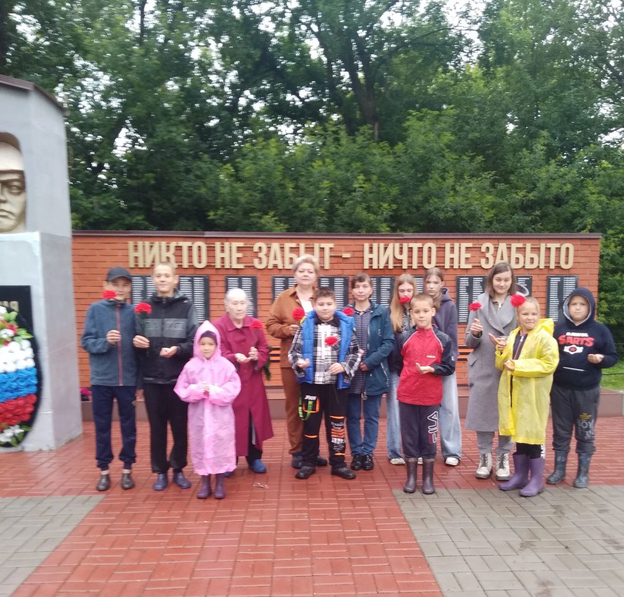 Памятные мероприятия, посвящённые Дню памяти и скорби, прошли в сельских поселениях округа..