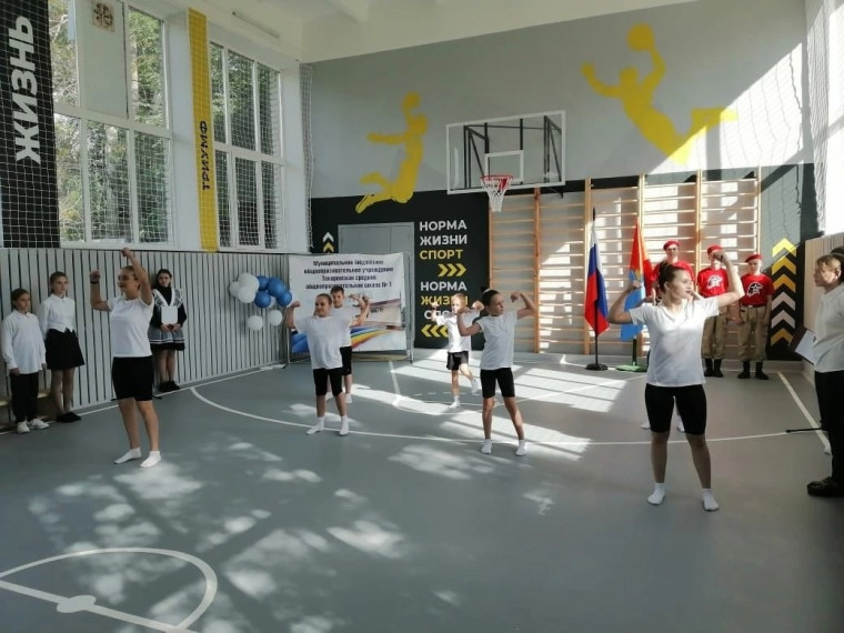 Спорт – норма жизни: возрожденному комплексу ГТО – 10 лет. Спорт – норма жизни: возрожденному комплексу ГТО – 10 лет.